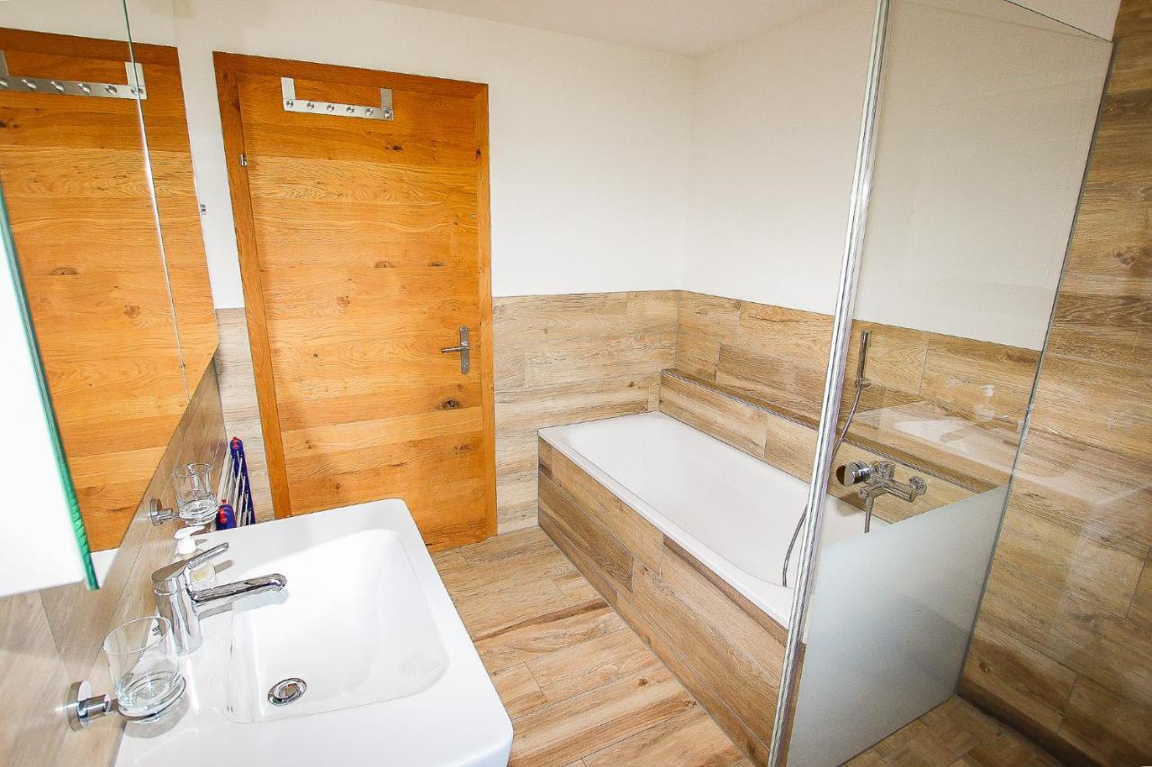 Ferienwohnung Bartschi 렌크 외부 사진